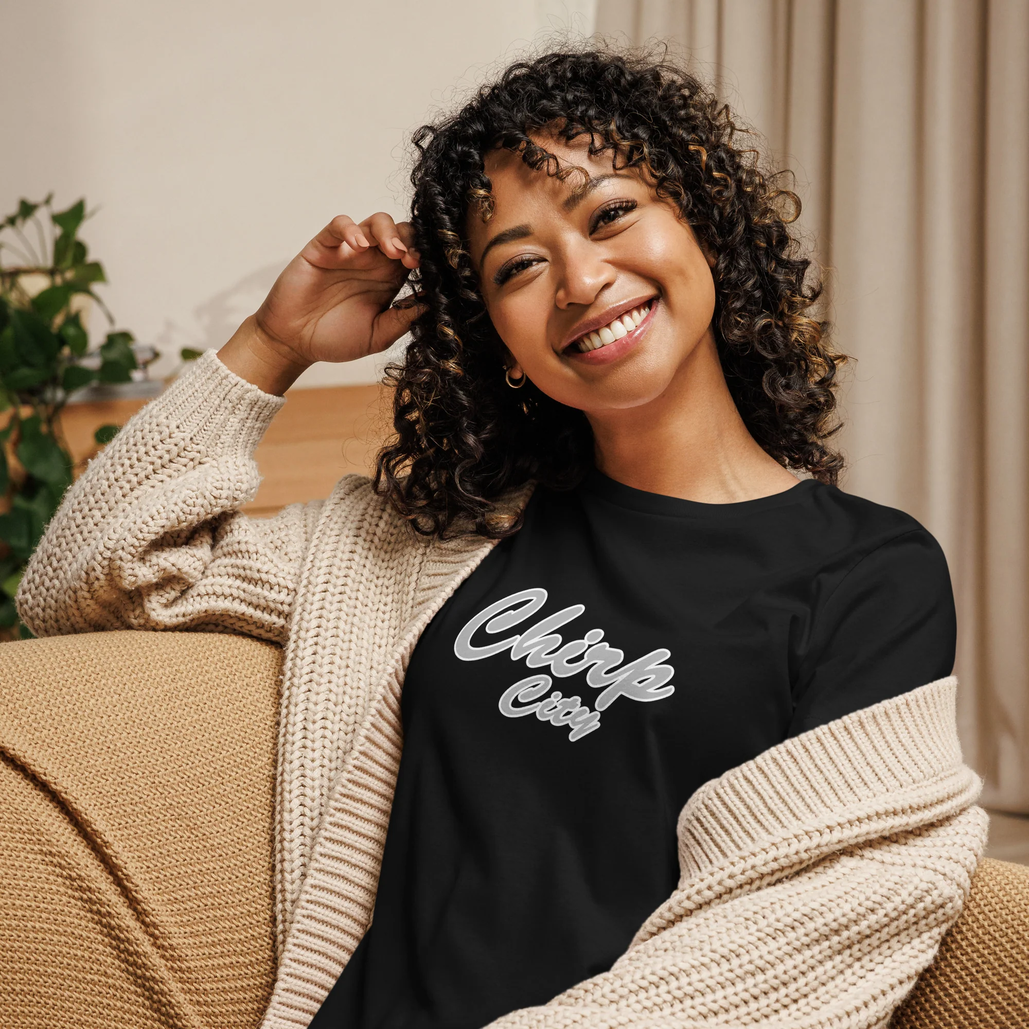 Chirp City Script Women's Relaxed T-Shirt - Image 2