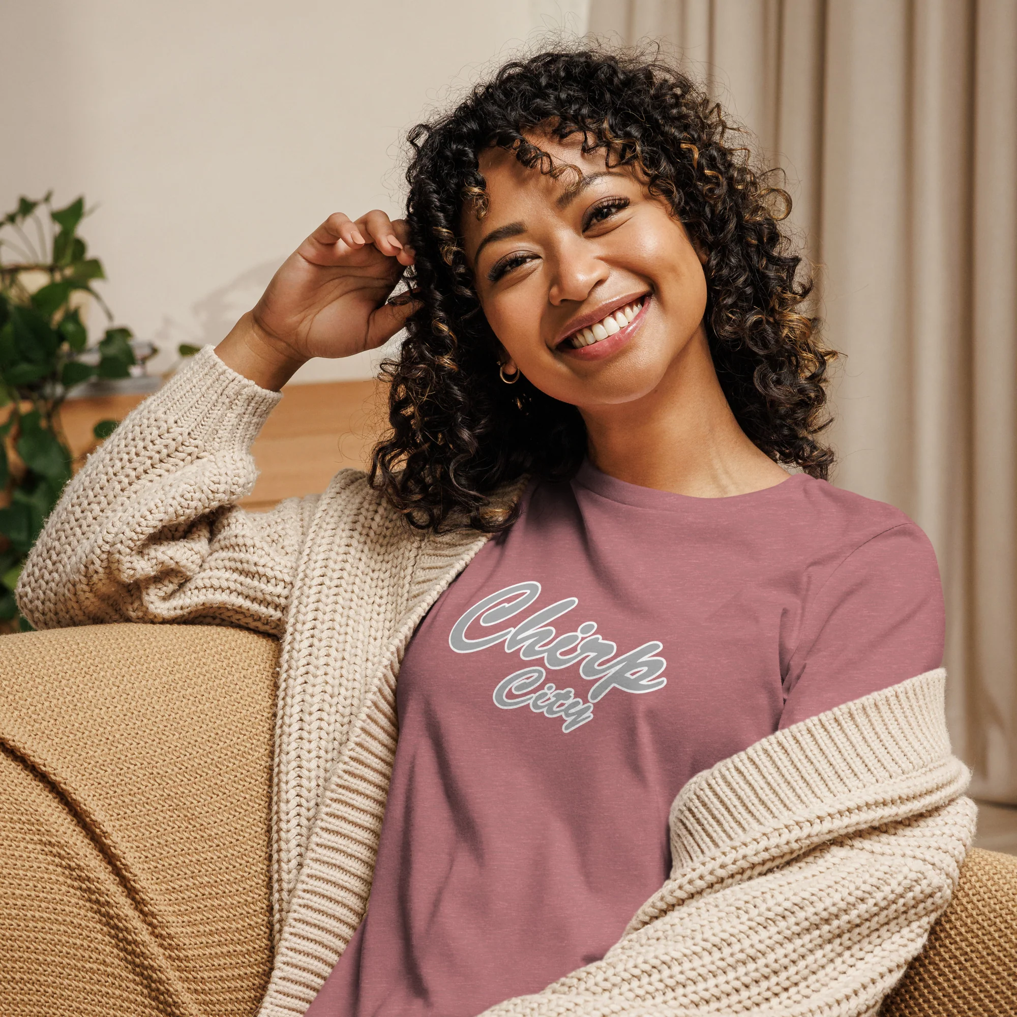 Chirp City Script Women's Relaxed T-Shirt - Image 4