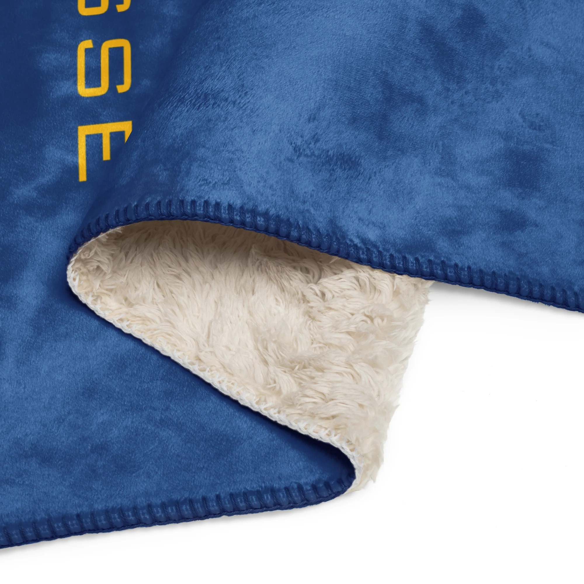 Irondequoit Sherpa blanket - Image 3