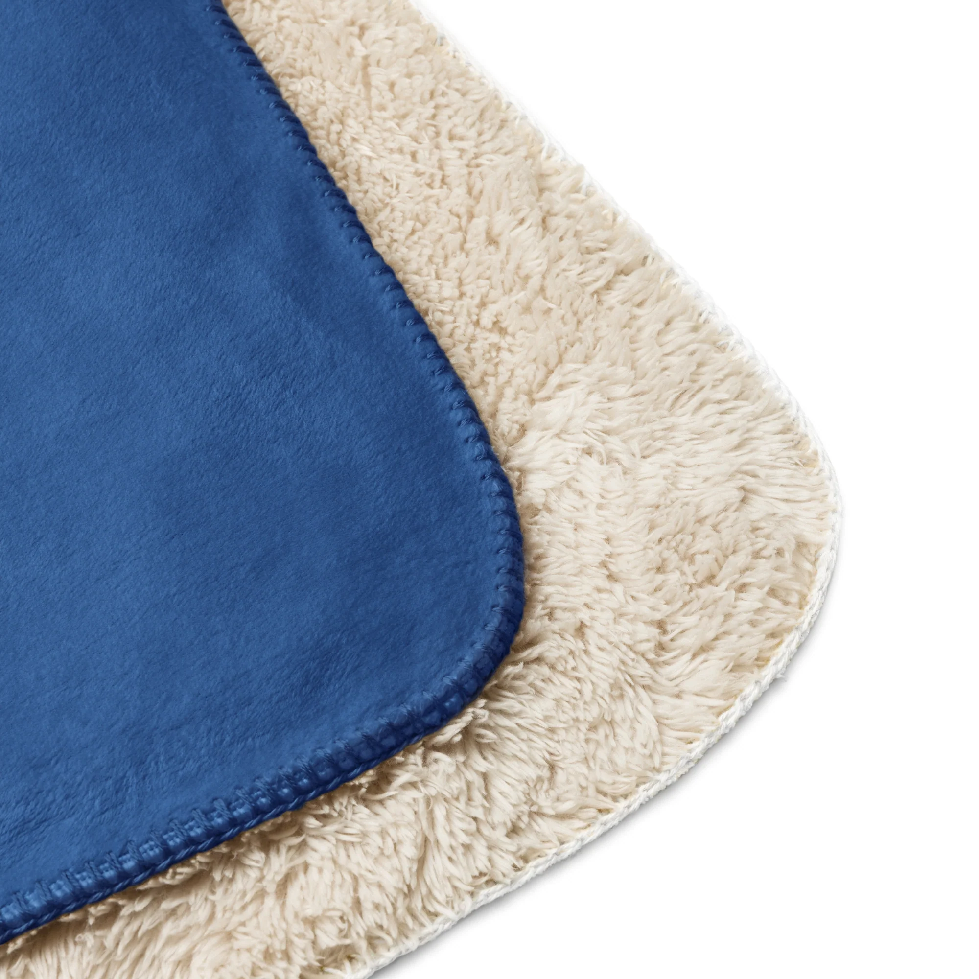 Irondequoit Sherpa blanket - Image 4