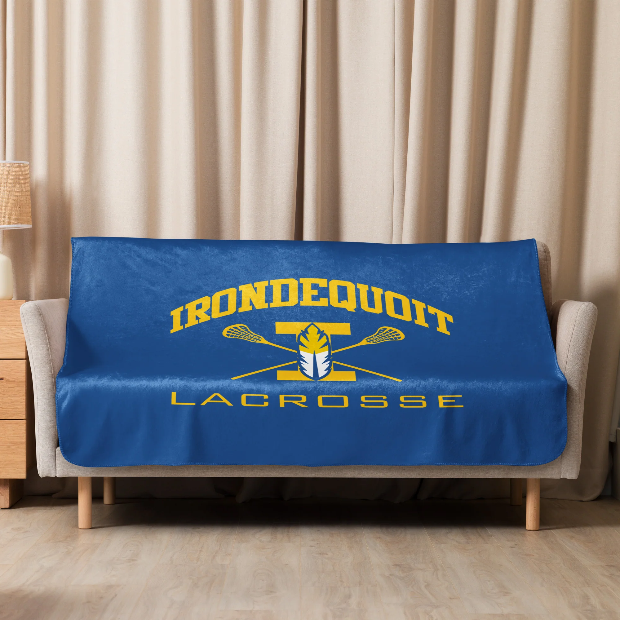 Irondequoit Sherpa blanket - Image 6