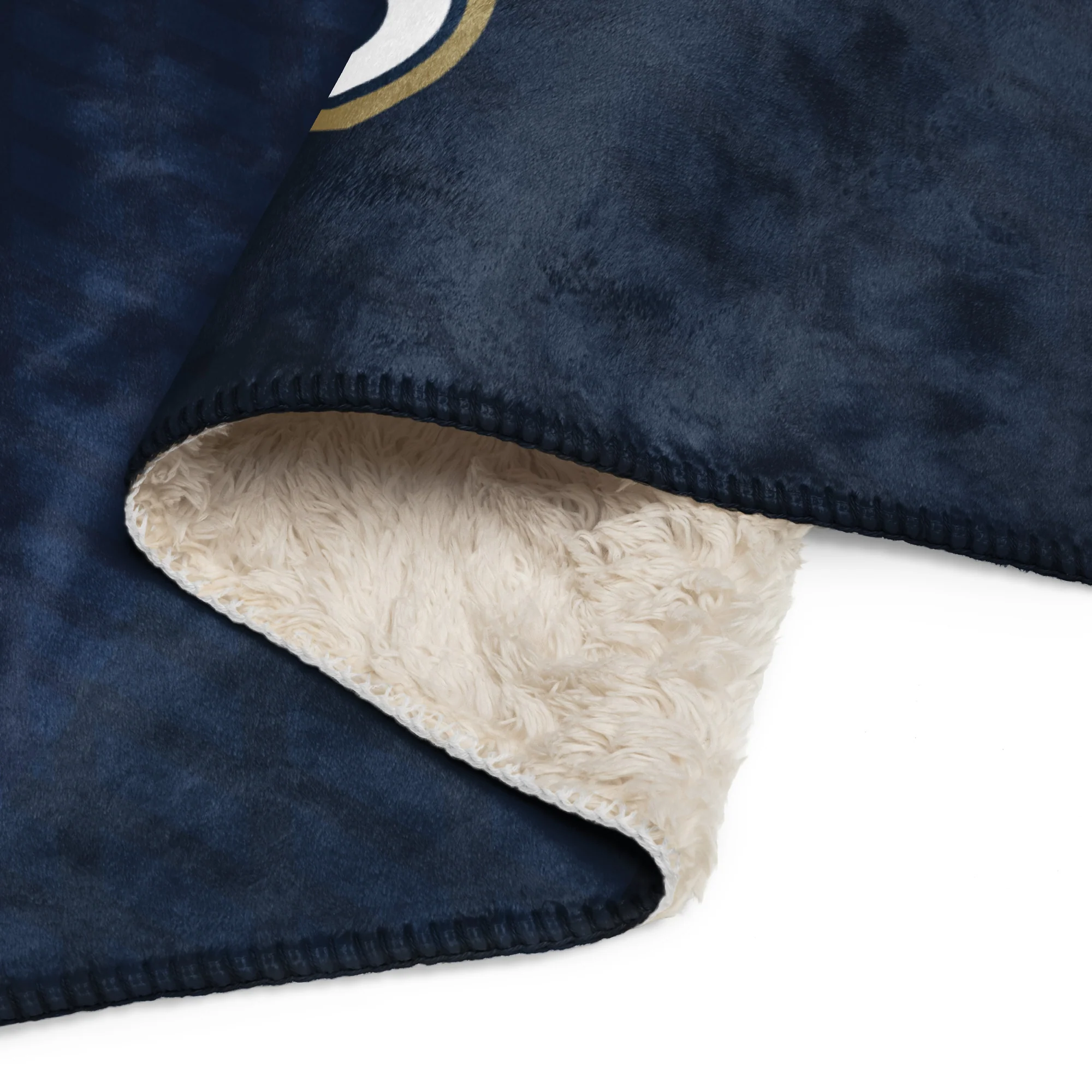 Montreat Sherpa blanket - Image 4