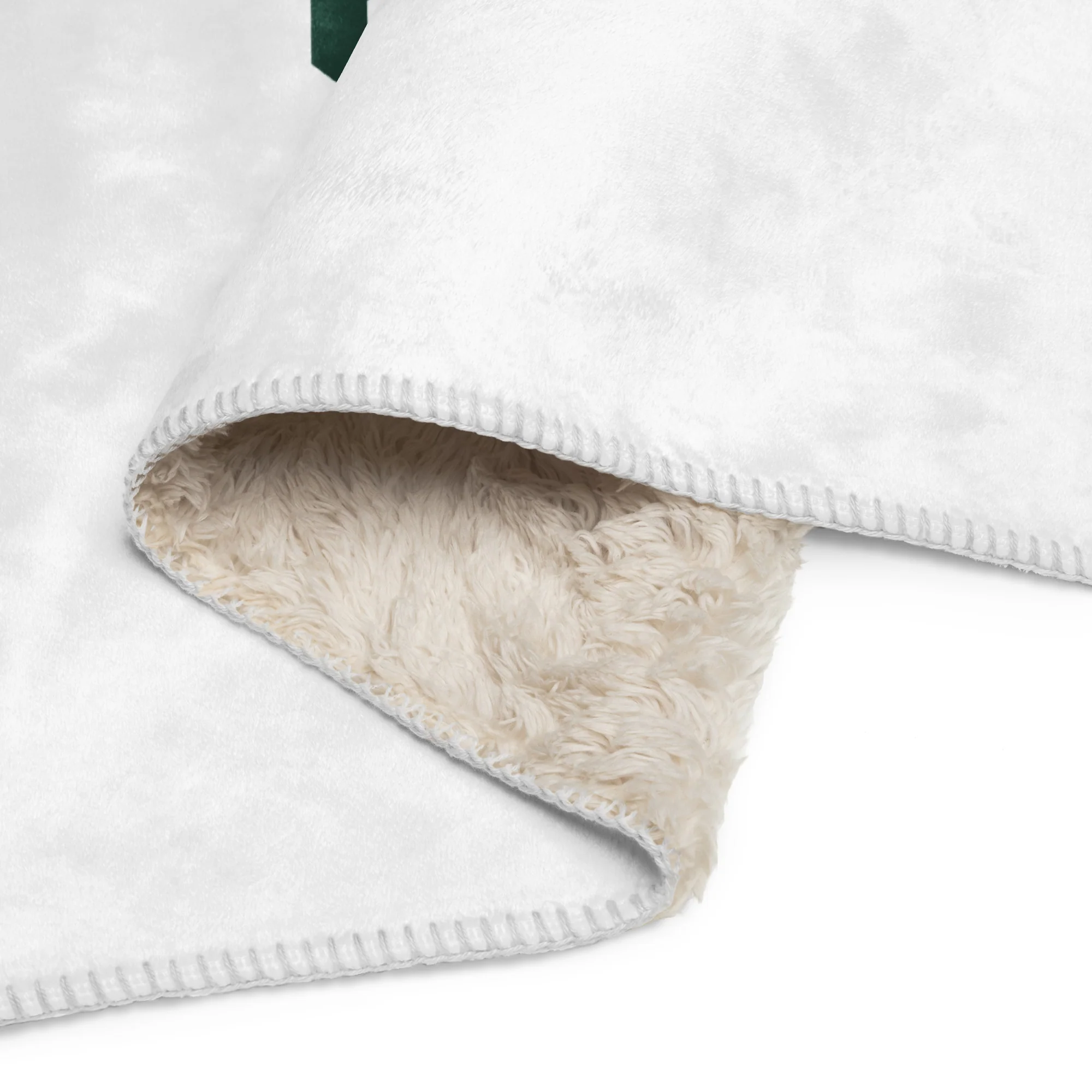 Montville Sherpa blanket - Image 4