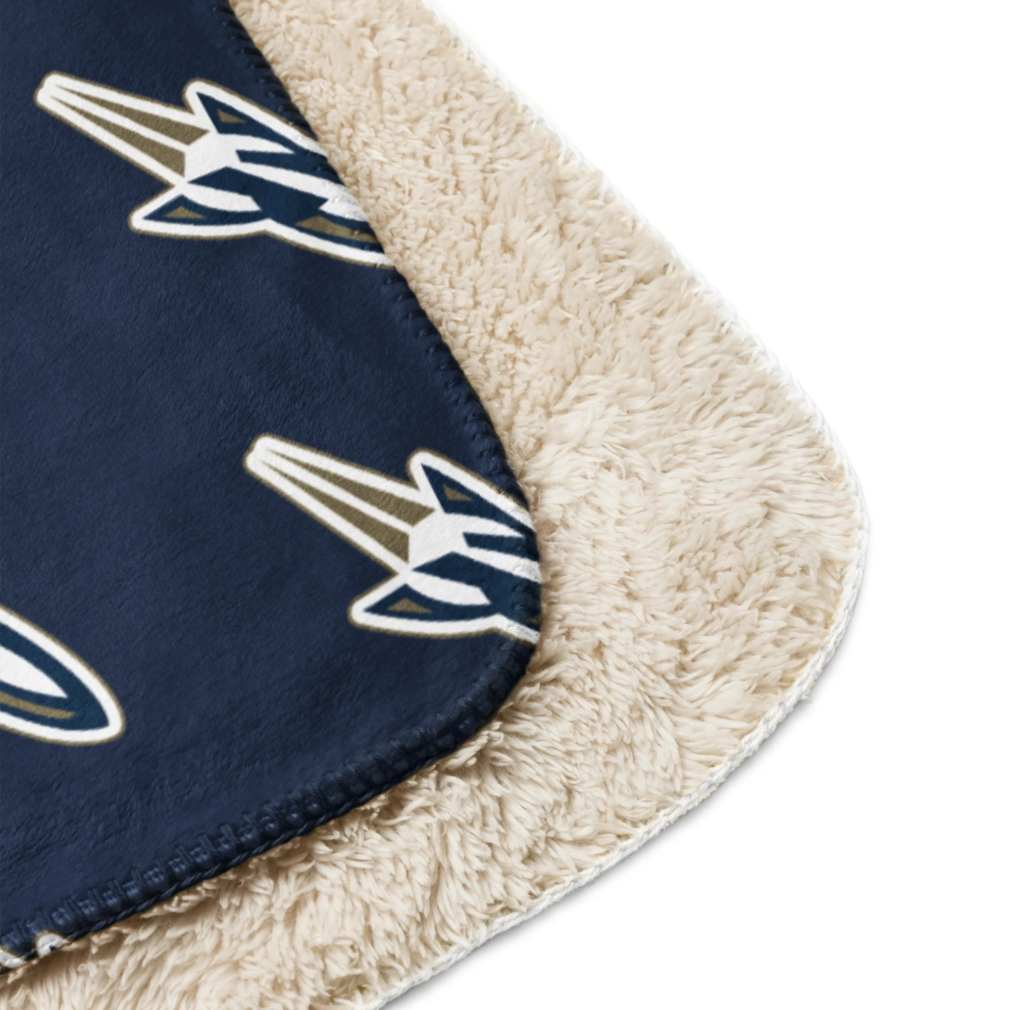 Needham Sherpa blanket - Image 5