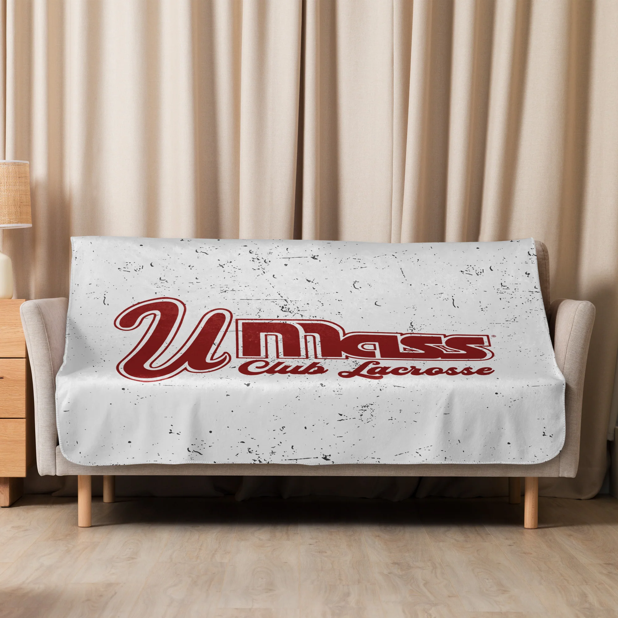 UMass Sherpa blanket - Image 3